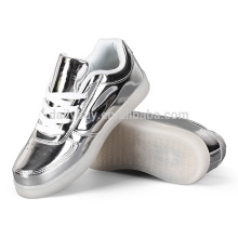 Hommes Femmes USB Chargeur Chaussures Chaussures Luminous Sneaker Or Argent